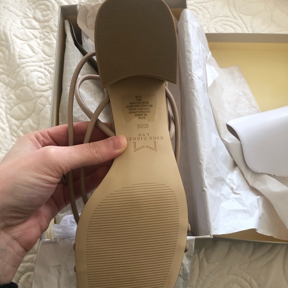 NWT Marc Fisher “Jared” Sandal - Picture 4 of 6